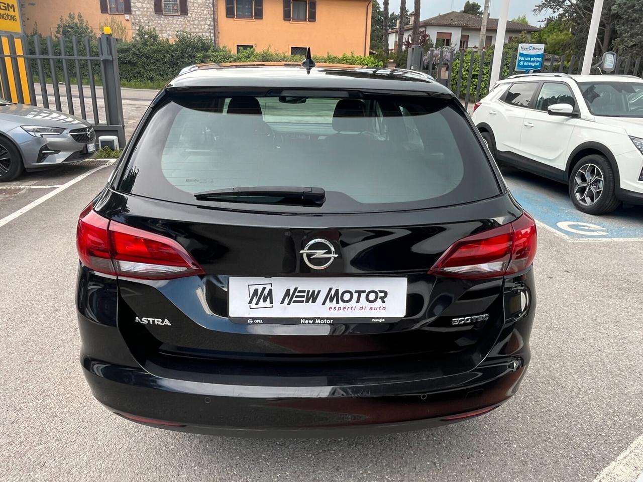 Opel Astra 1.4 Turbo 110CV EcoM Sports Tourer Innovation