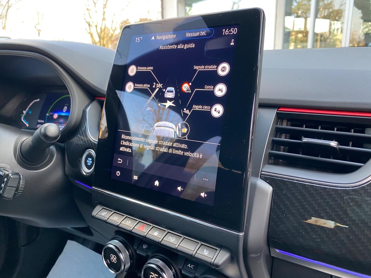 Renault Arkana Hybrid E-Tech 145 CV R.S. Line