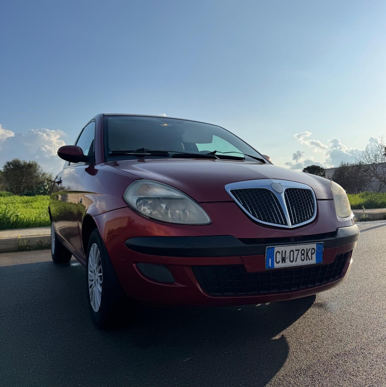 Lancia Ypsilon 1.2 16V Argento