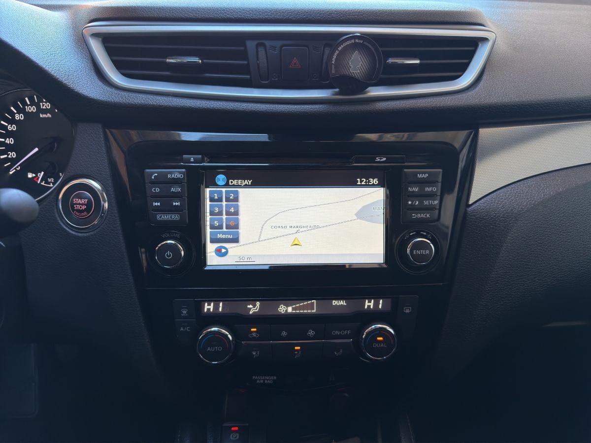 NISSAN - Qashqai - 1.5 dCi 110 CV Tekna+ TETTO TELECAMERA