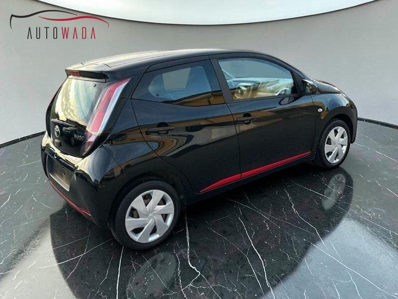 Toyota Aygo 1.0 VVT-i 69 CV 5 porte x-wave