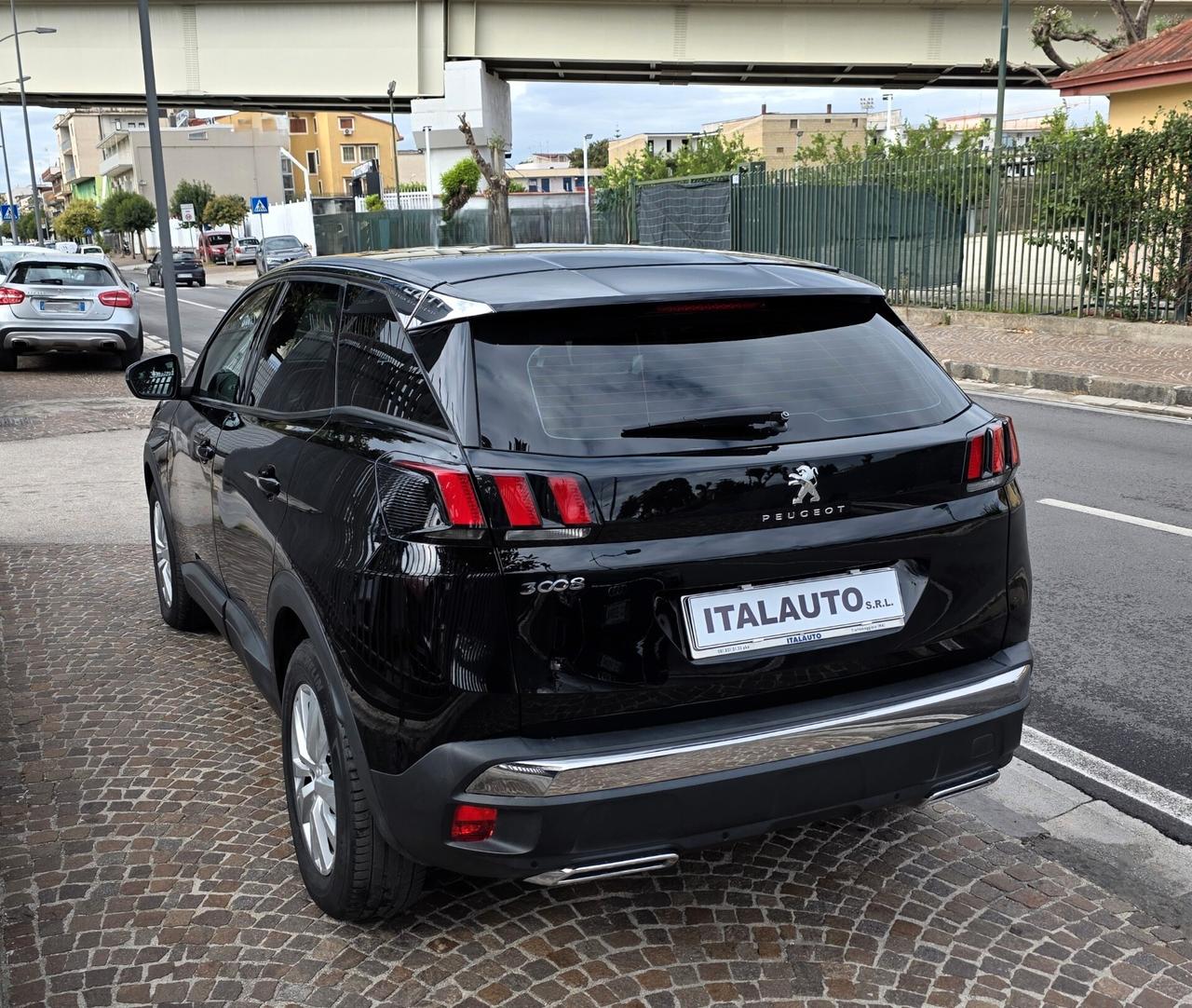 Peugeot 3008 BlueHDi 130 S&S EAT8 Business