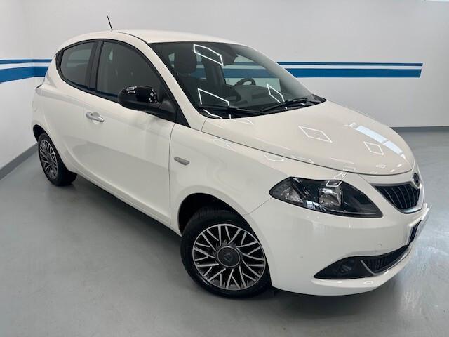 Lancia Ypsilon 1.0 5 porte *NEOPATENTATI* 16.000 KM * 2023 *
