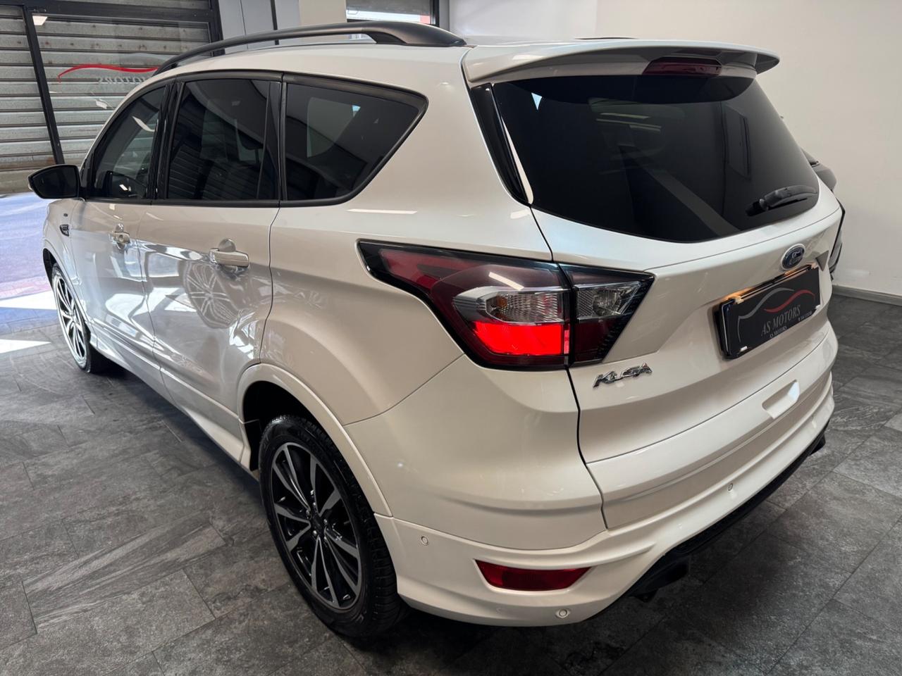 Ford Kuga 1.5 TDCI 120 CV ST-Line Finanziabile