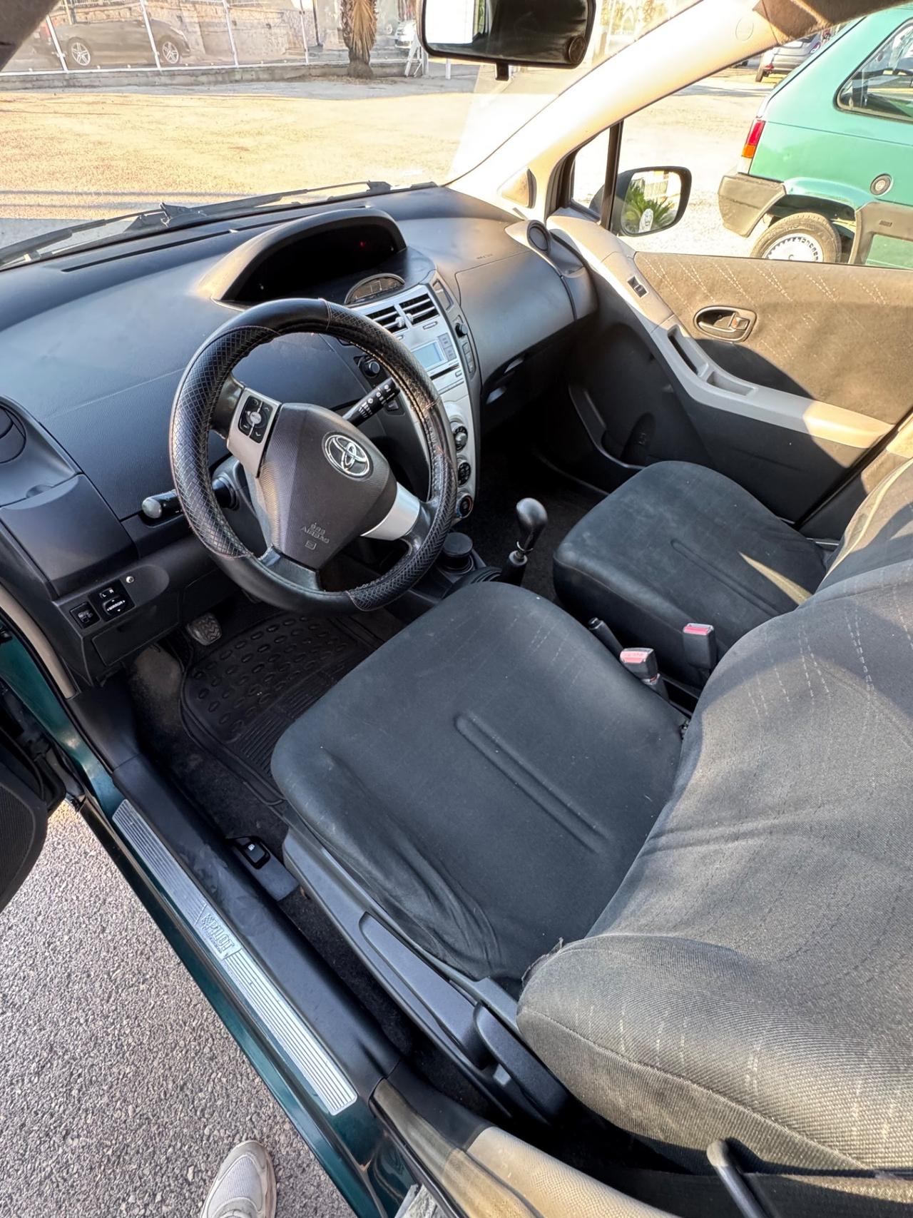 Toyota Yaris 1.4 D-4D 5 porte Sol