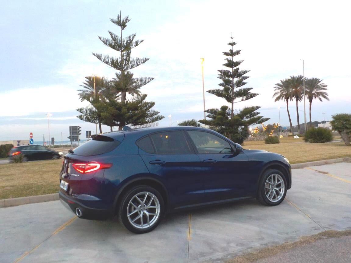 Alfa Romeo Stelvio 2.2 Turbodiesel 190 CV AT8 Q4 Business