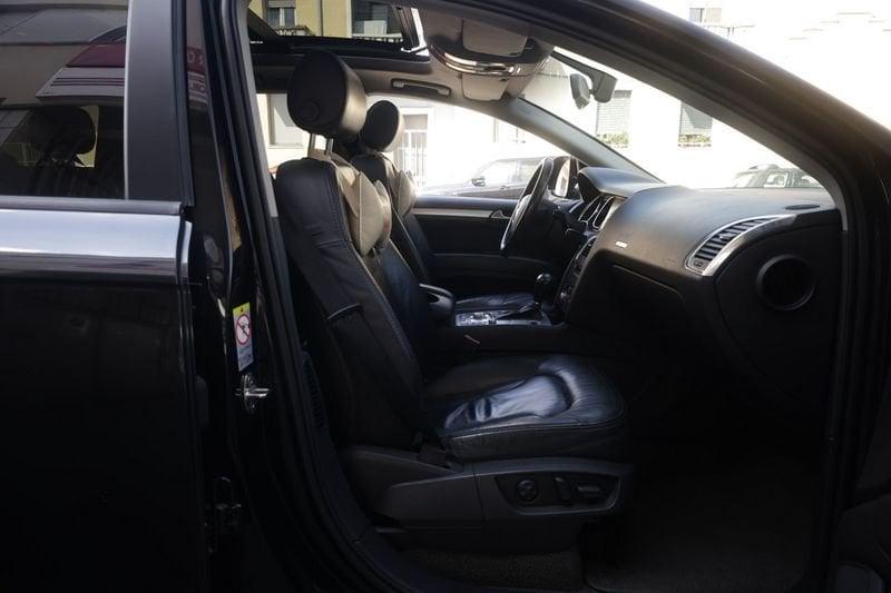 Audi Q7 3.0 TDI quattro tiptronic S LINE TETTO Unicoproprietario