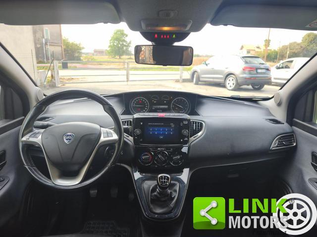 LANCIA Ypsilon ECO CHIC GOLD