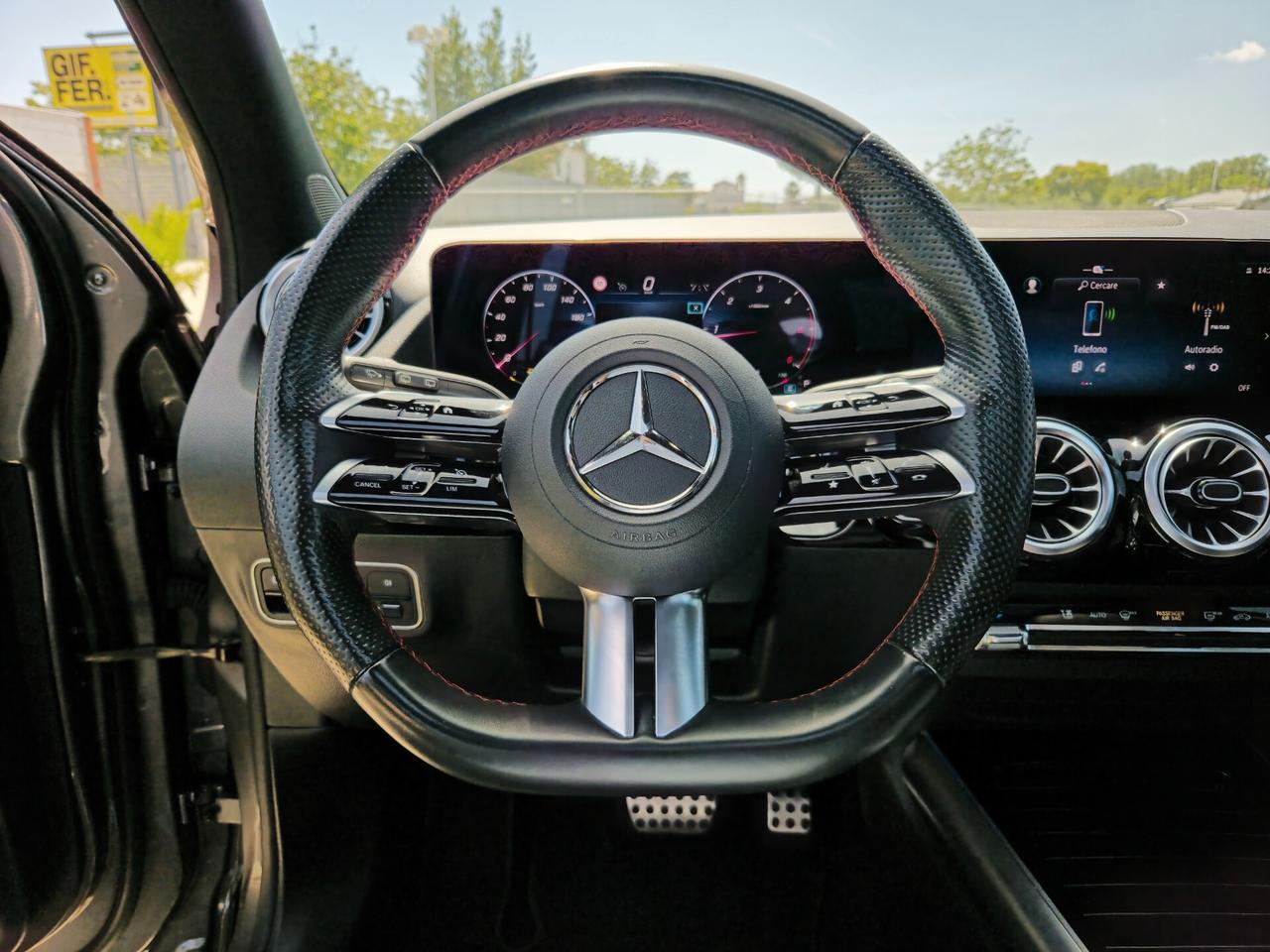 Mercedes-benz GLA 200 GLA 200 d Aut. AMG Line Premium TETTO UNICA