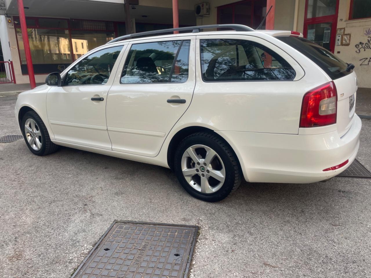 Skoda Octavia 1.6 TDI CR Pronta al uso