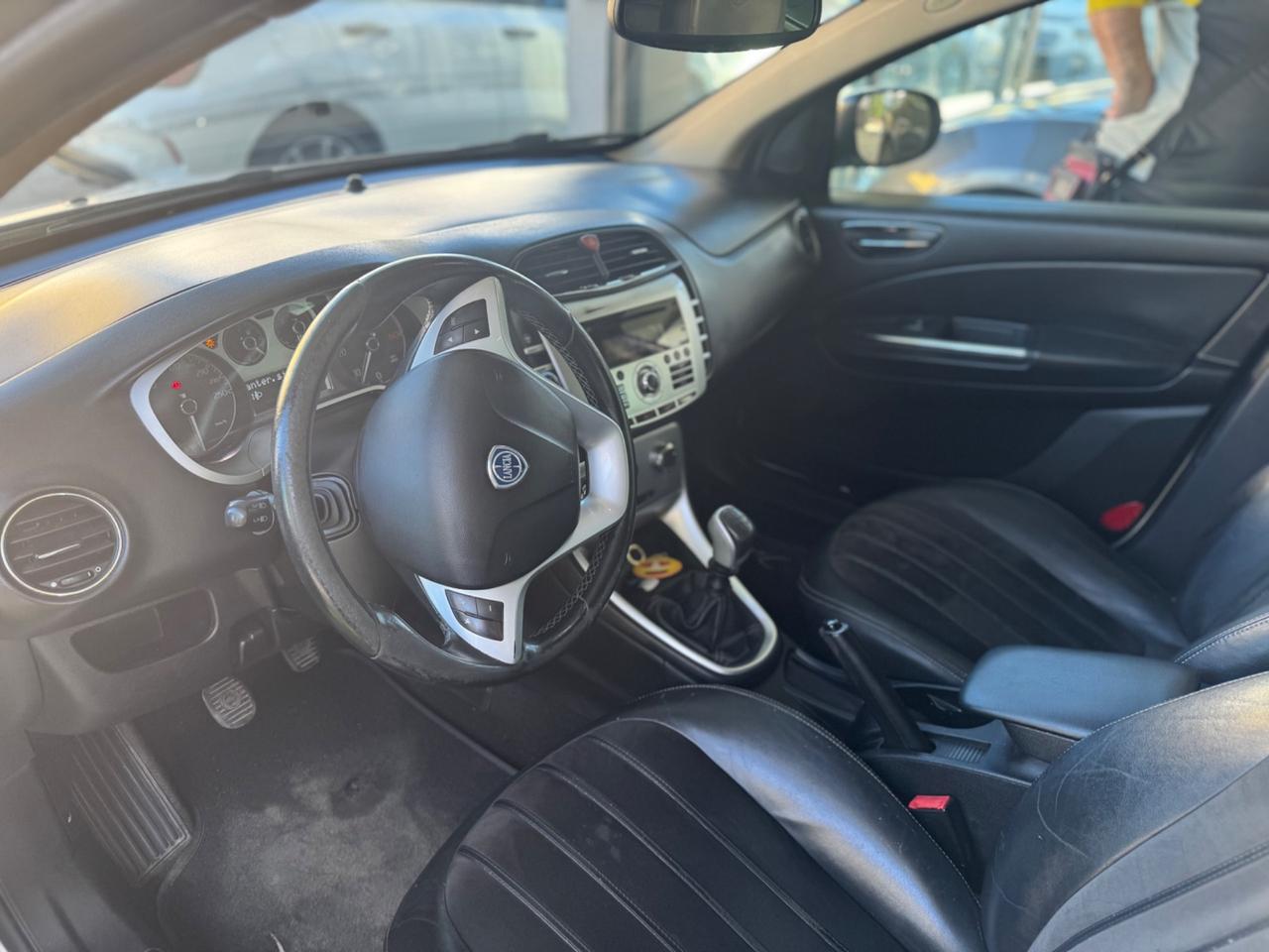 Lancia Delta 1.6 MJT DPF Business