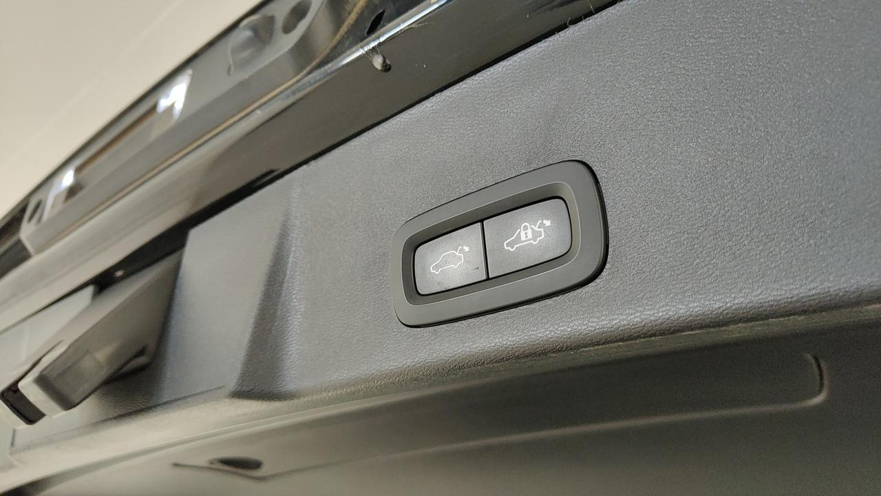 VOLVO XC40 1.5 t5 recharge phev Ultimate Bright auto