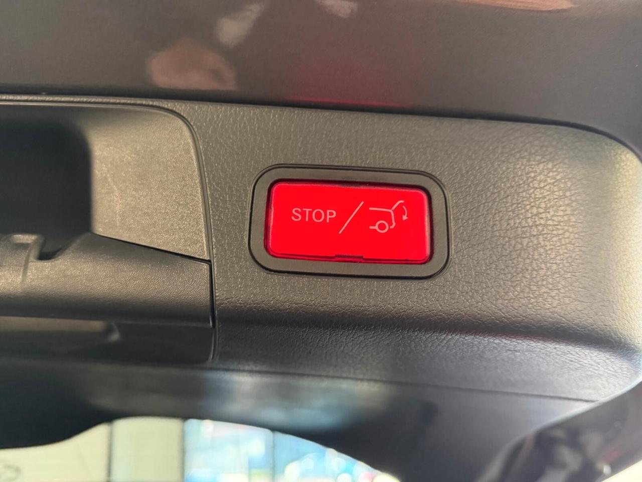 MERCEDES-BENZ GLB 180D SPORT 2.0 116CV PELLE NAVI CAM ANNO 2022