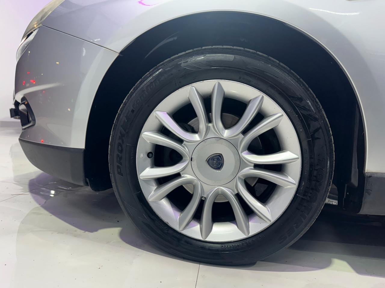 Lancia Delta 1.6 MJT DPF Platino