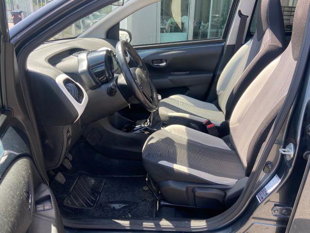 PEUGEOT 108 PureTech 82 5P. Collection