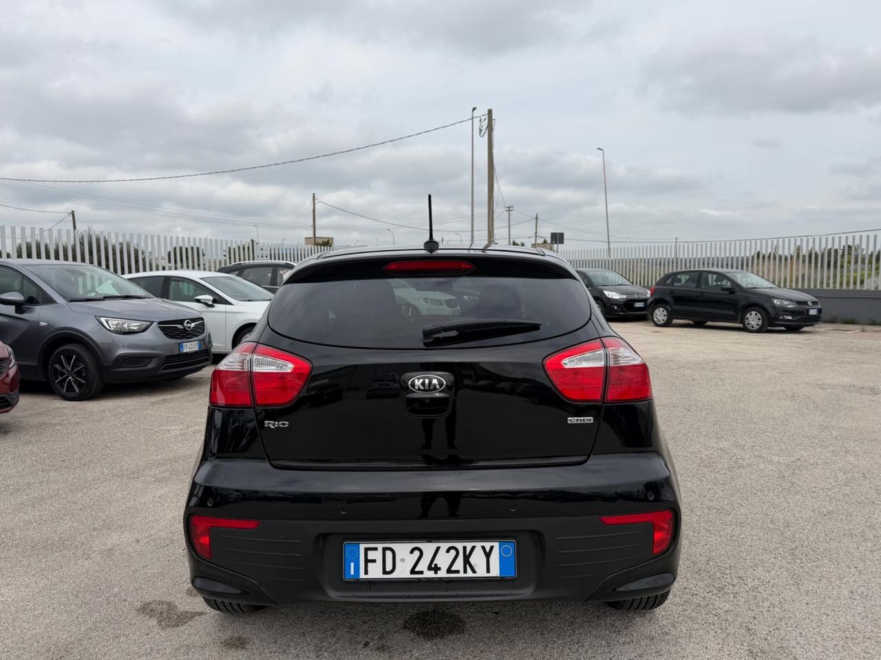 KIA RIO 1.4 CRDI 90CV COOL FUL LED NAVI RETRO MY16