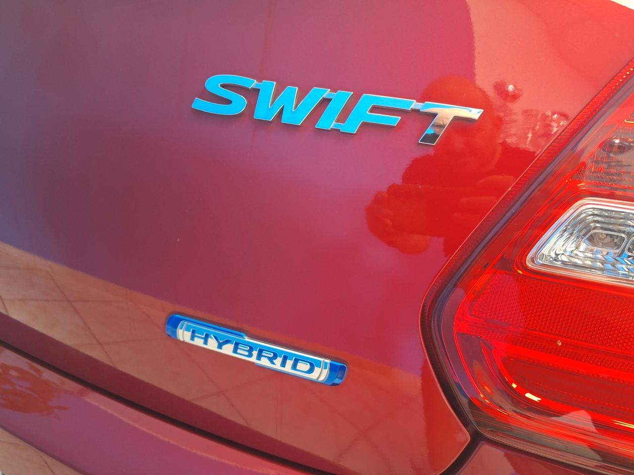 Suzuki Swift 1.2 Hybrid Top