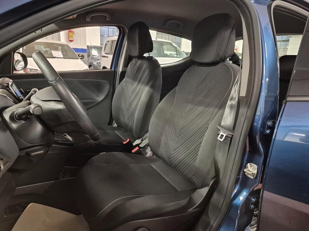 Lancia Ypsilon 1.0 FireFly 5 porte S&S Hybrid Gold