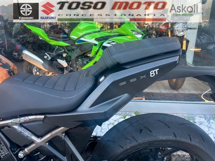 Suzuki GSX-8S GSX 8T