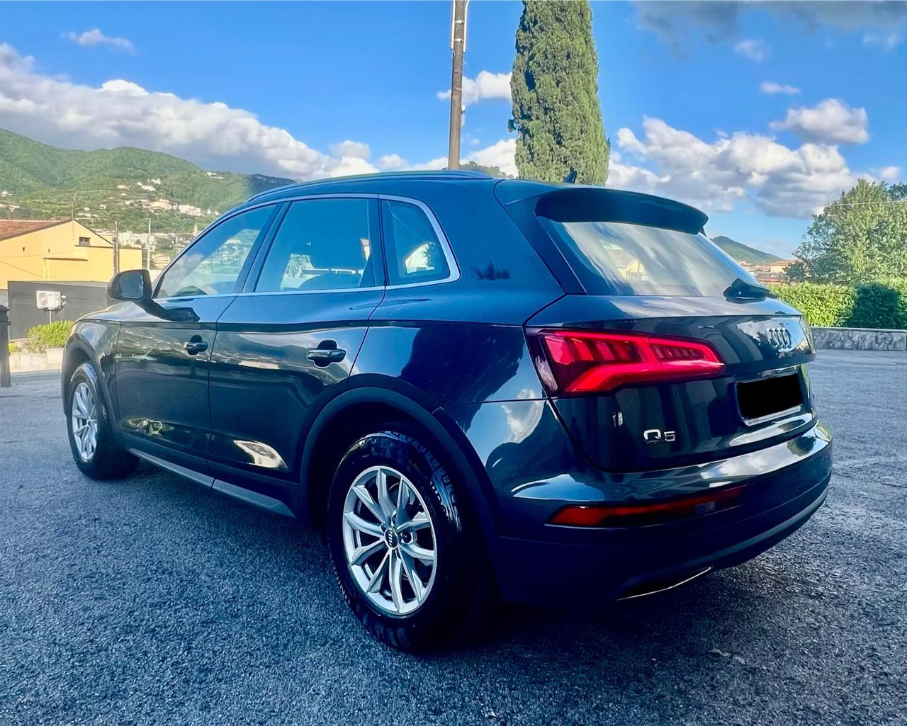 Audi Q5 2.0 TDI 150 CV Acc.Permute