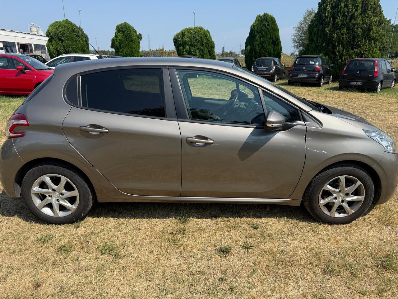 Peugeot 208 5 porte Active