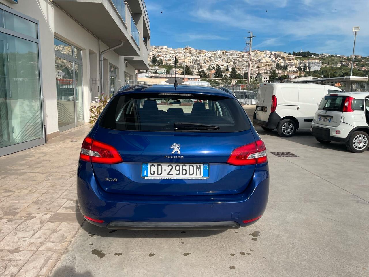 Peugeot 308 BlueHDi 130 S&S EAT8 SW Allure