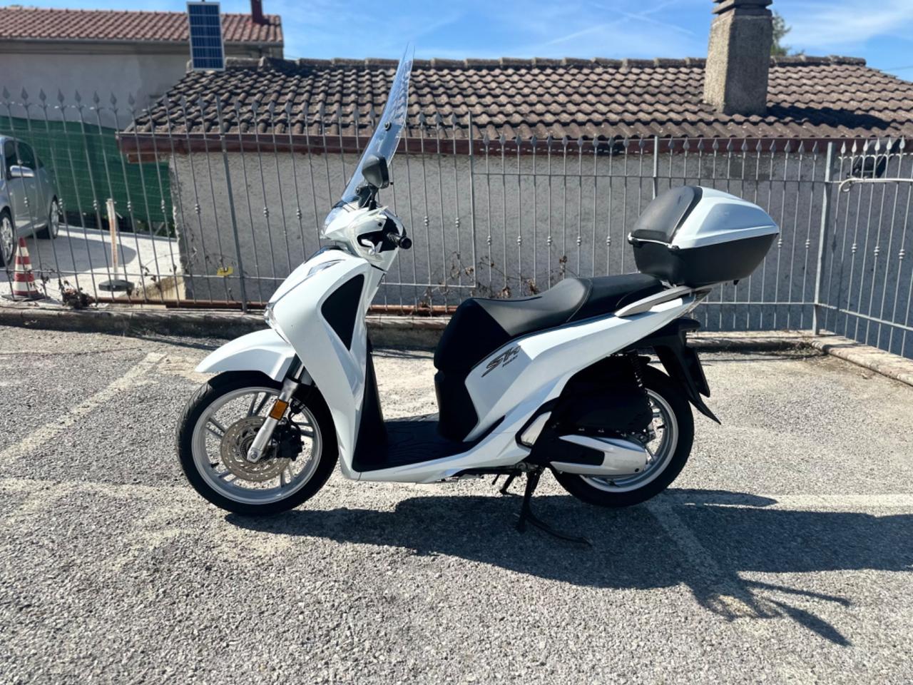 HONDA SH 150 BIANCO PERLA