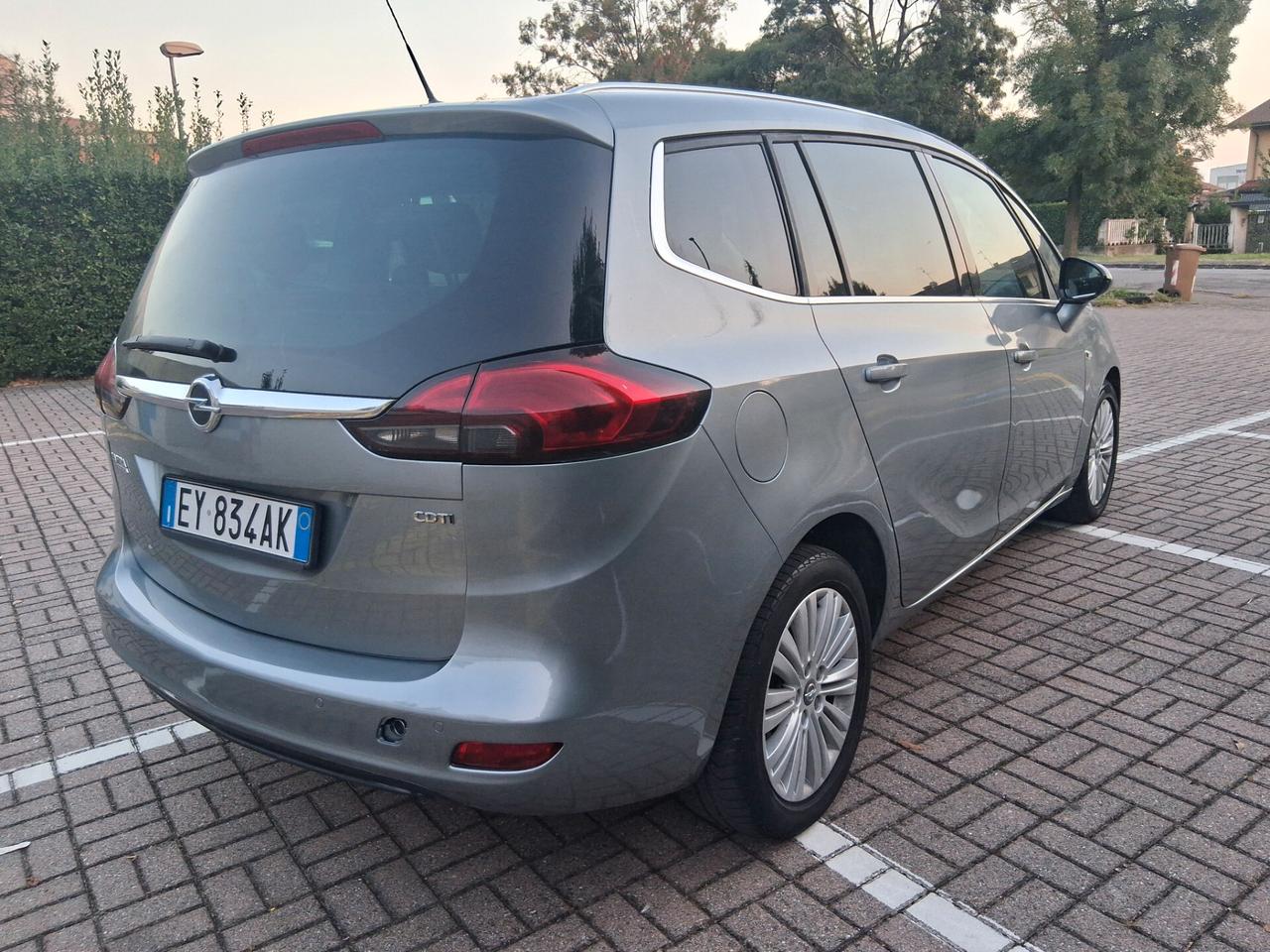 CELL 320 147 1147 WUATSAPP 3276540940 Opel Zafira Tourer 1.6 CDTi 120CV Start&Stop Cosmo