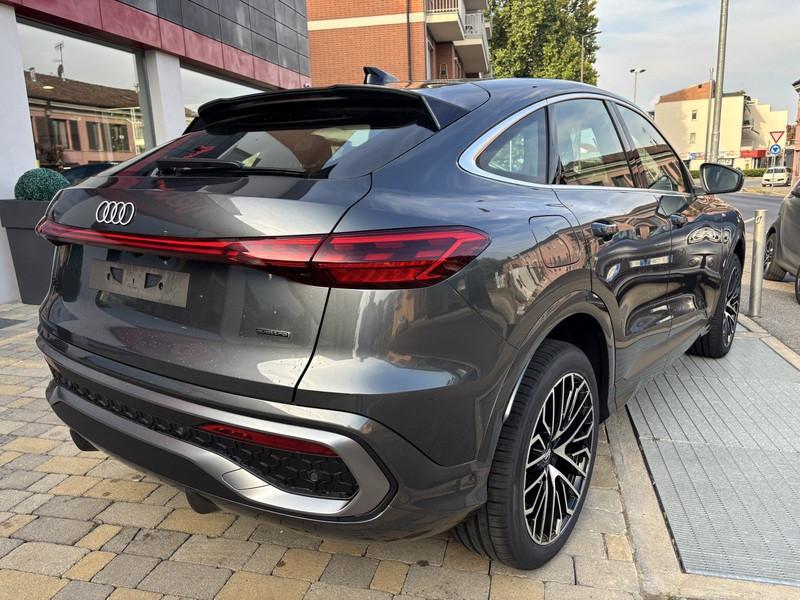 Audi Q5 Sportback 40 2.0 tdi mhev 12V S line quattro s-tronic MATRIX-20"