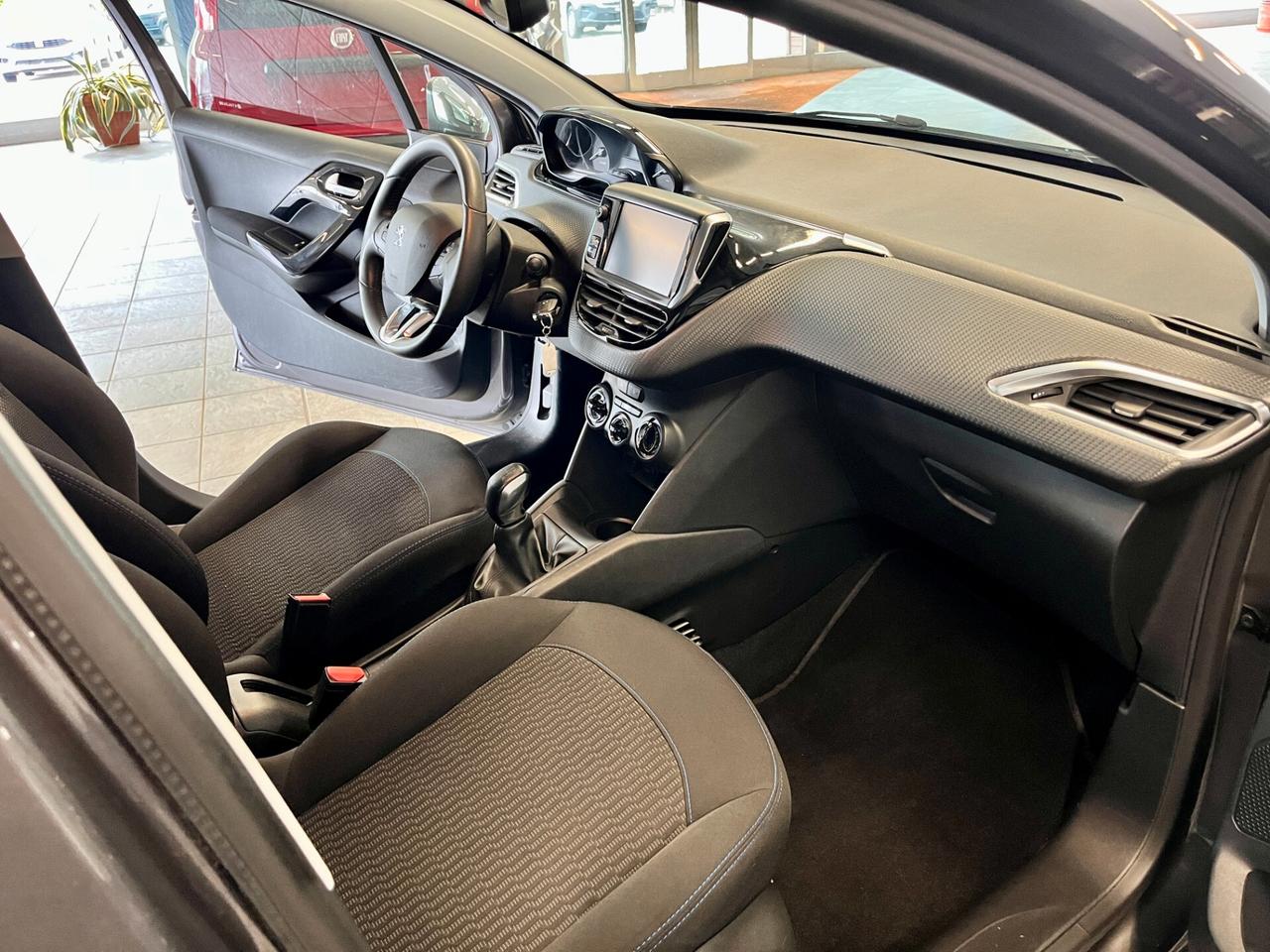 Peugeot 208 PureTech 82 Stop&Start 5 porte Signature