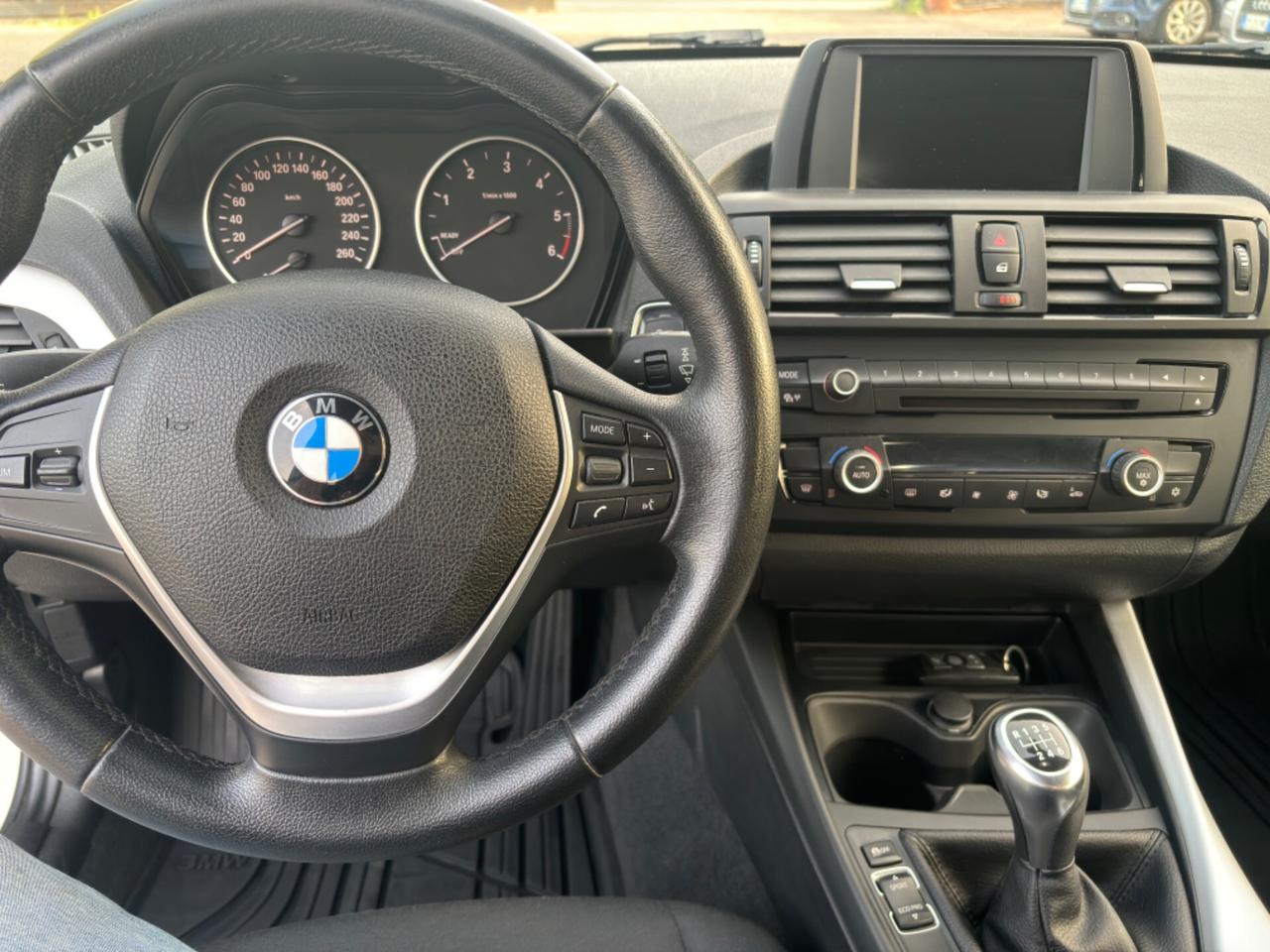 Bmw 116 116d 5p. Efficient Dynamics Sport