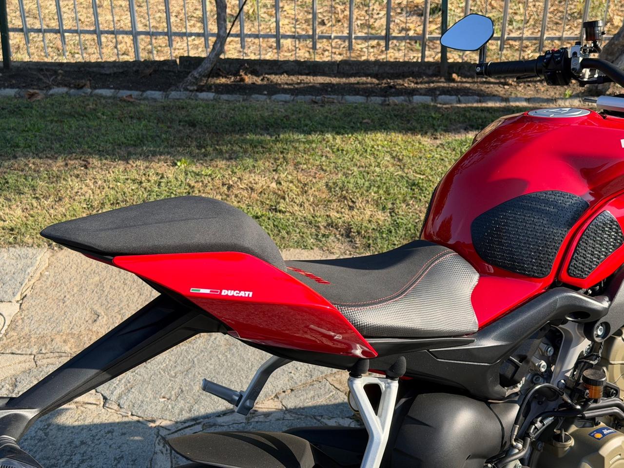 Ducati Streetfighter V4