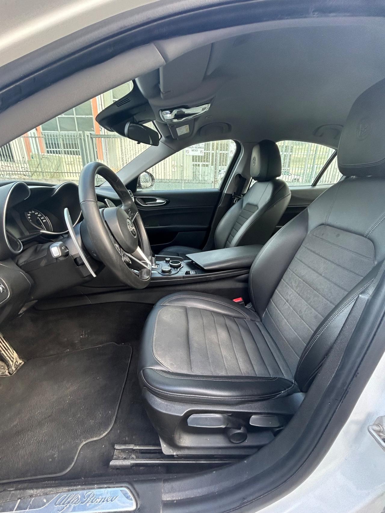 Alfa Romeo Giulia 2.2 Diesel 150 CV AT8