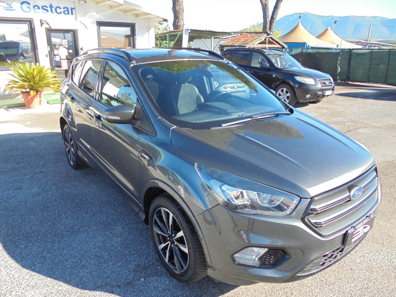 Ford Kuga 1.5 TDCI 120 CV S&S 2WD ST-Line