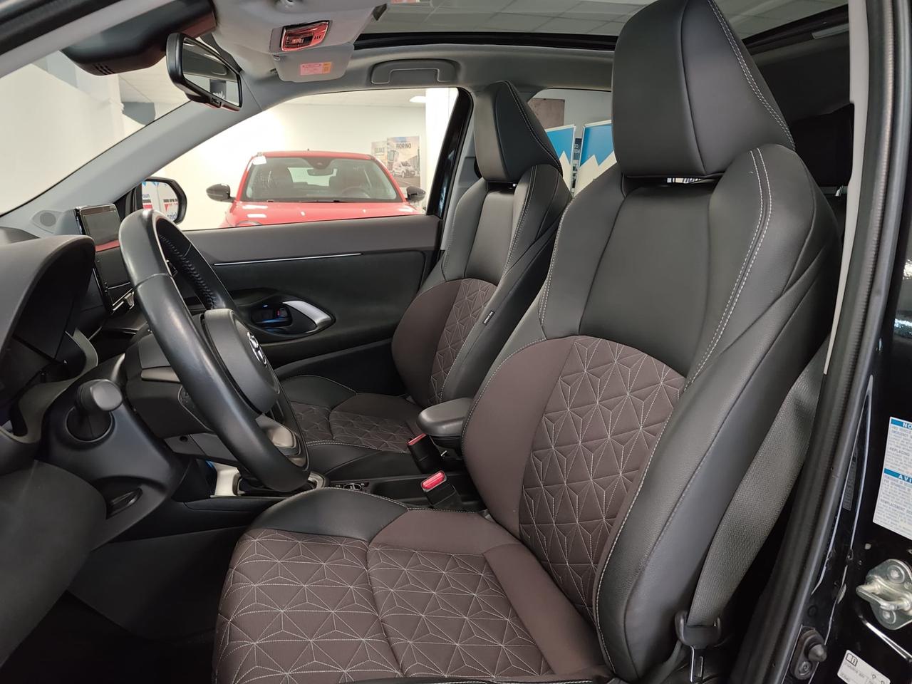 TOYOTA Yaris Cross 1.5h Lounge awd-i 116cv e-cvt