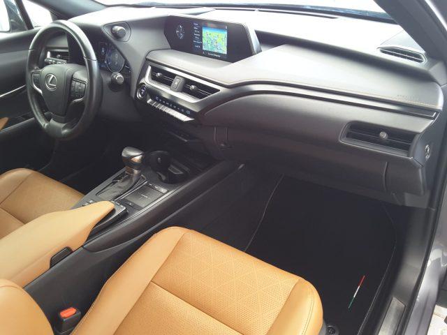 LEXUS UX 250h Hybrid 4WD Premium