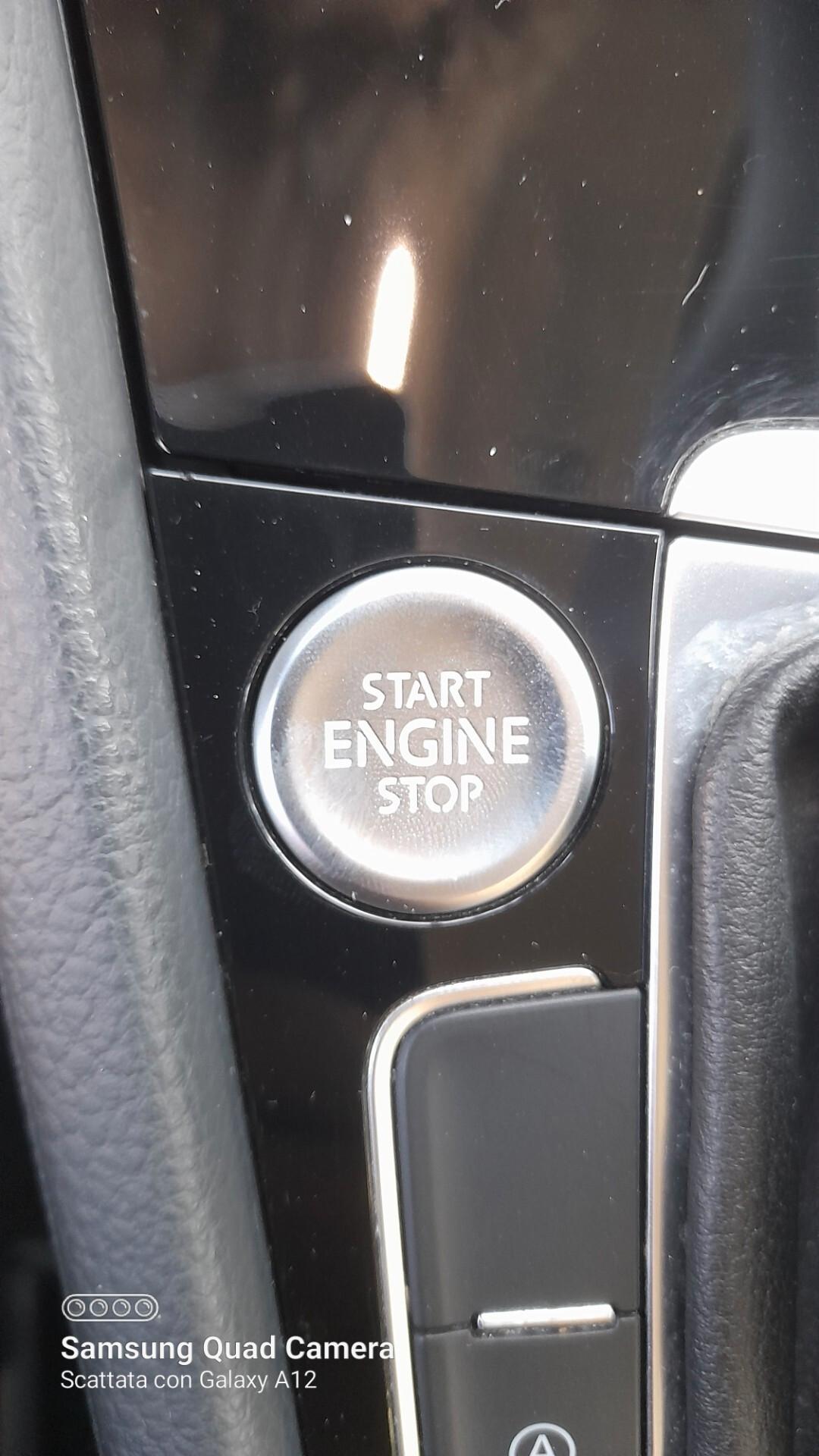 Volkswagen Golf7.5 1.6 tdi R-line Technology