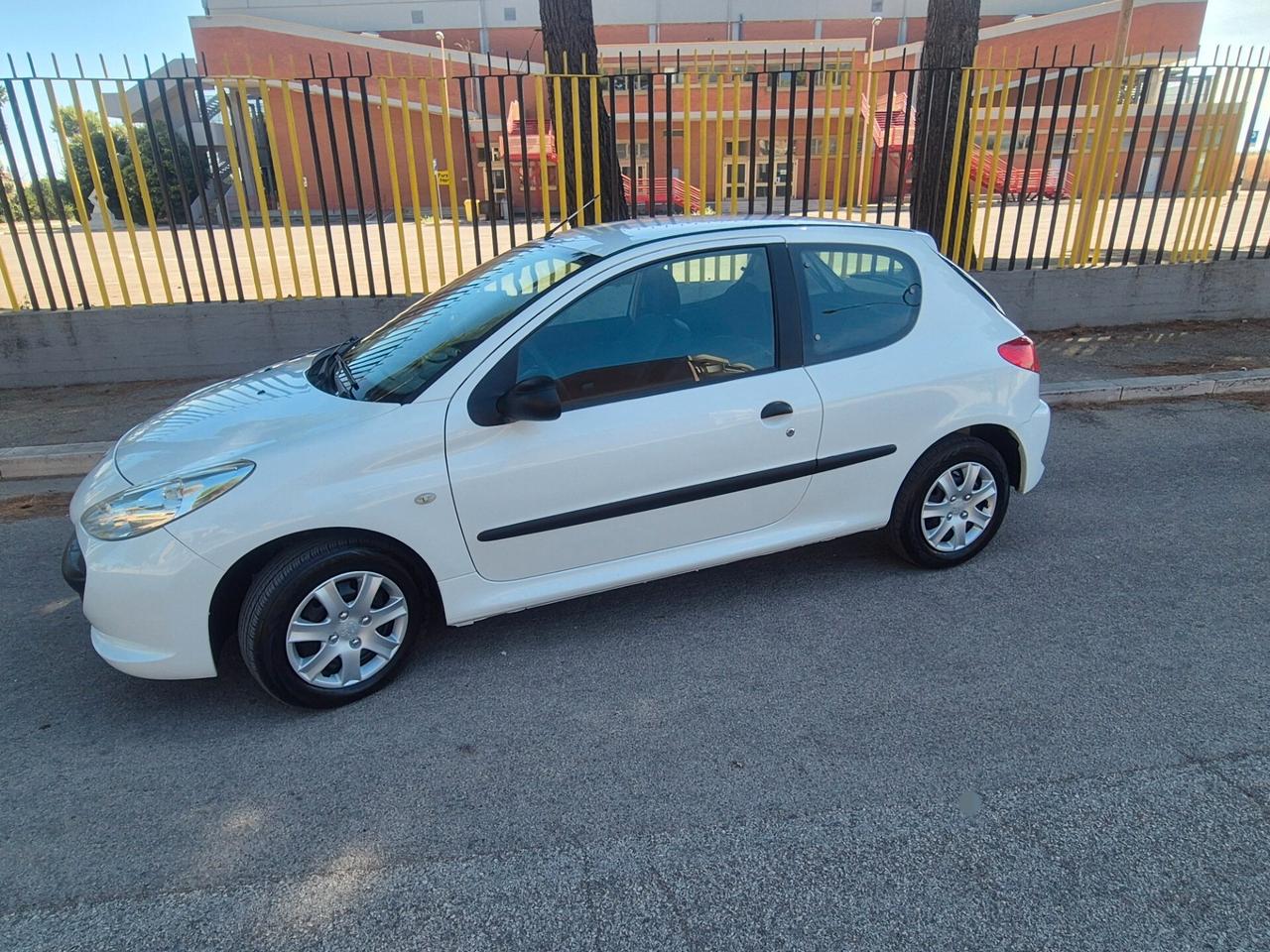 Peugeot 206 Plus 1.1 60CV 3p. Energie 2011