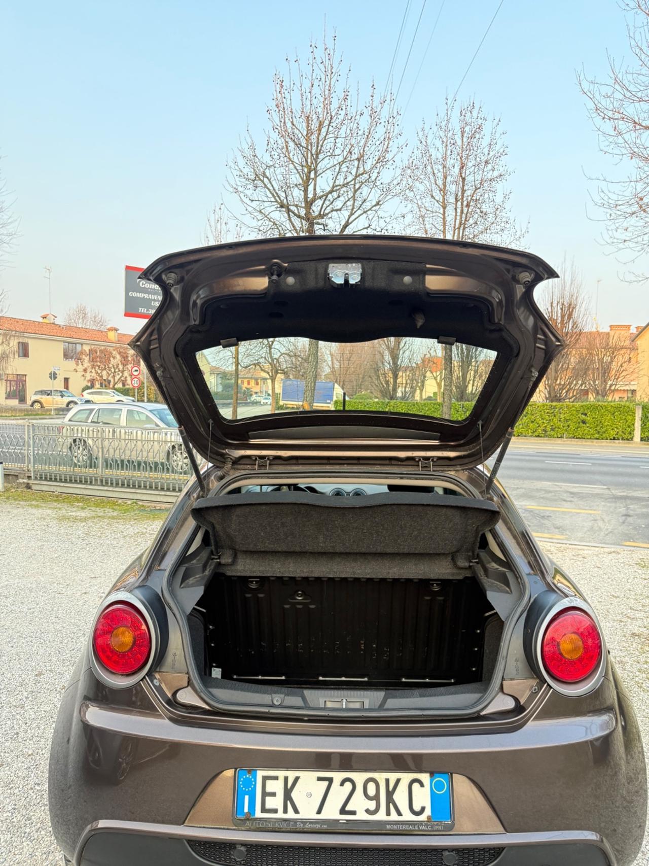 Alfa Romeo MiTo 1.4 105 CV M.air S&S Distinctive Sport Pack