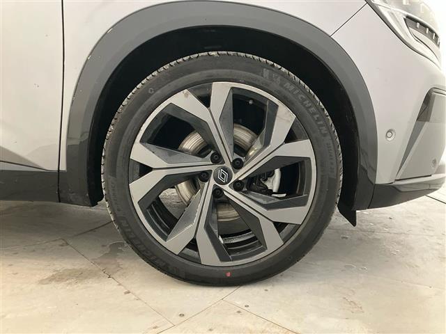 RENAULT Austral 1.2 E-Tech full hybrid 200cv Iconic Esprit