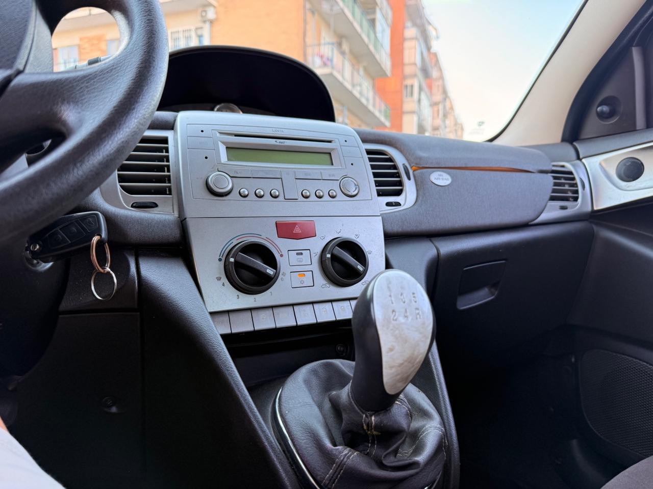 Lancia Ypsilon Restayling 1.3 MJT 75 CV Platino Full km150mila