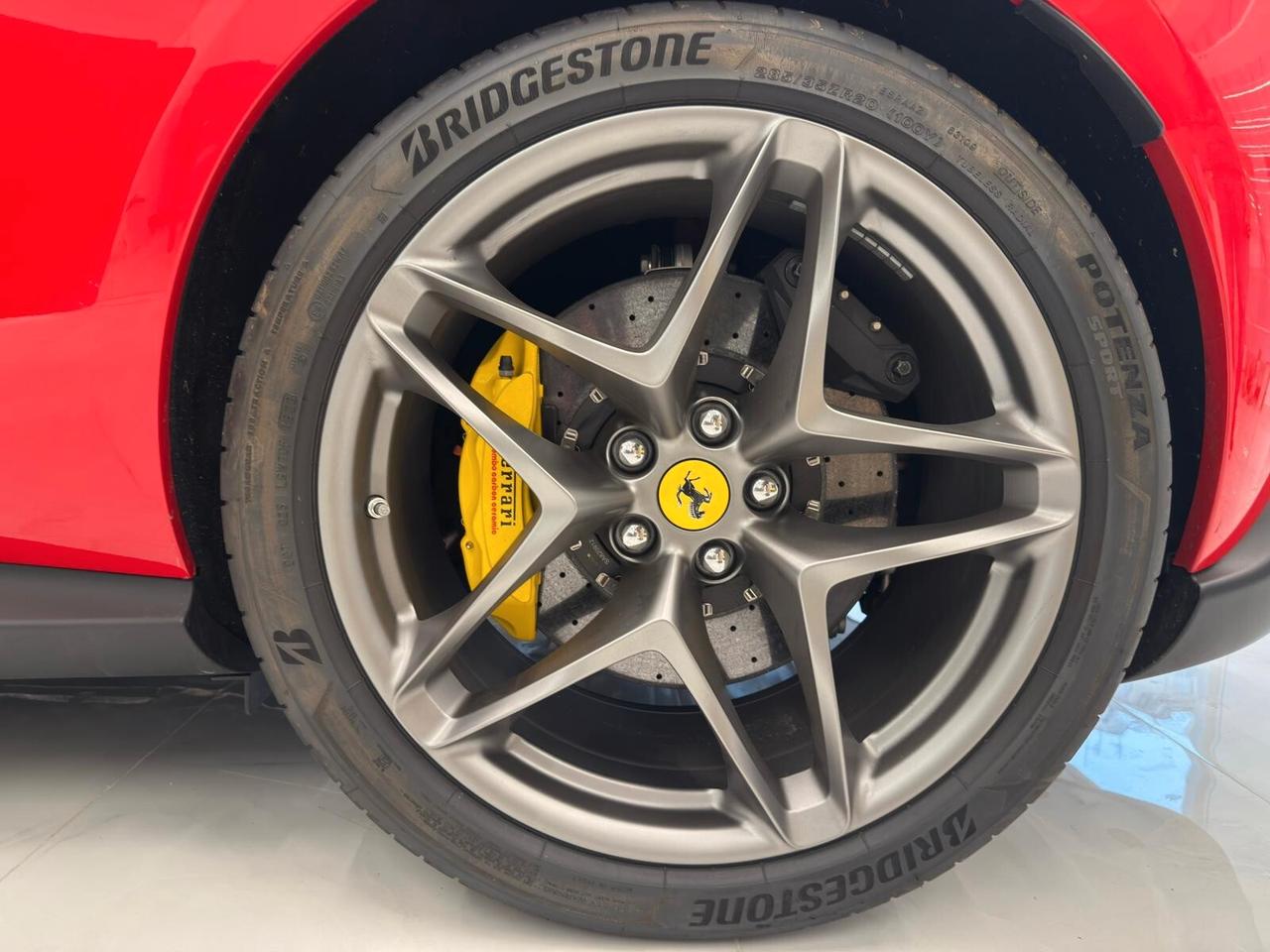 Ferrari Roma - Rosso Corsa