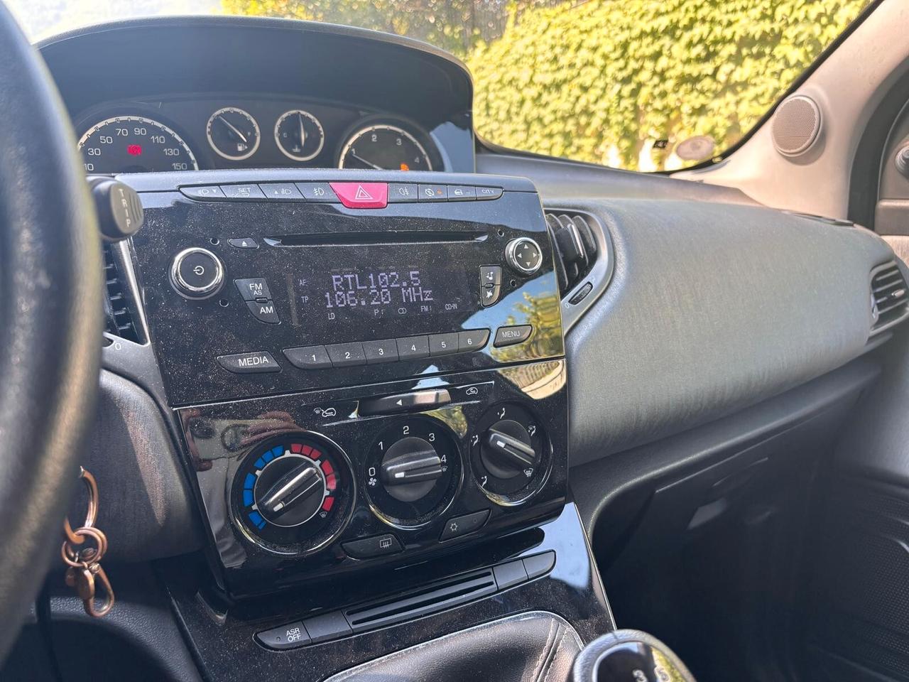 Lancia Ypsilon 1.3 MJT 16V 95 CV 5 porte S&S