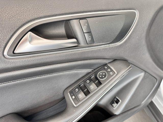 MERCEDES-BENZ GLA 200 2.0 d 136 CV Sport