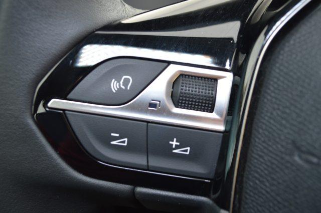 PEUGEOT 208 PureTech 100 Stop&Start 5 Active