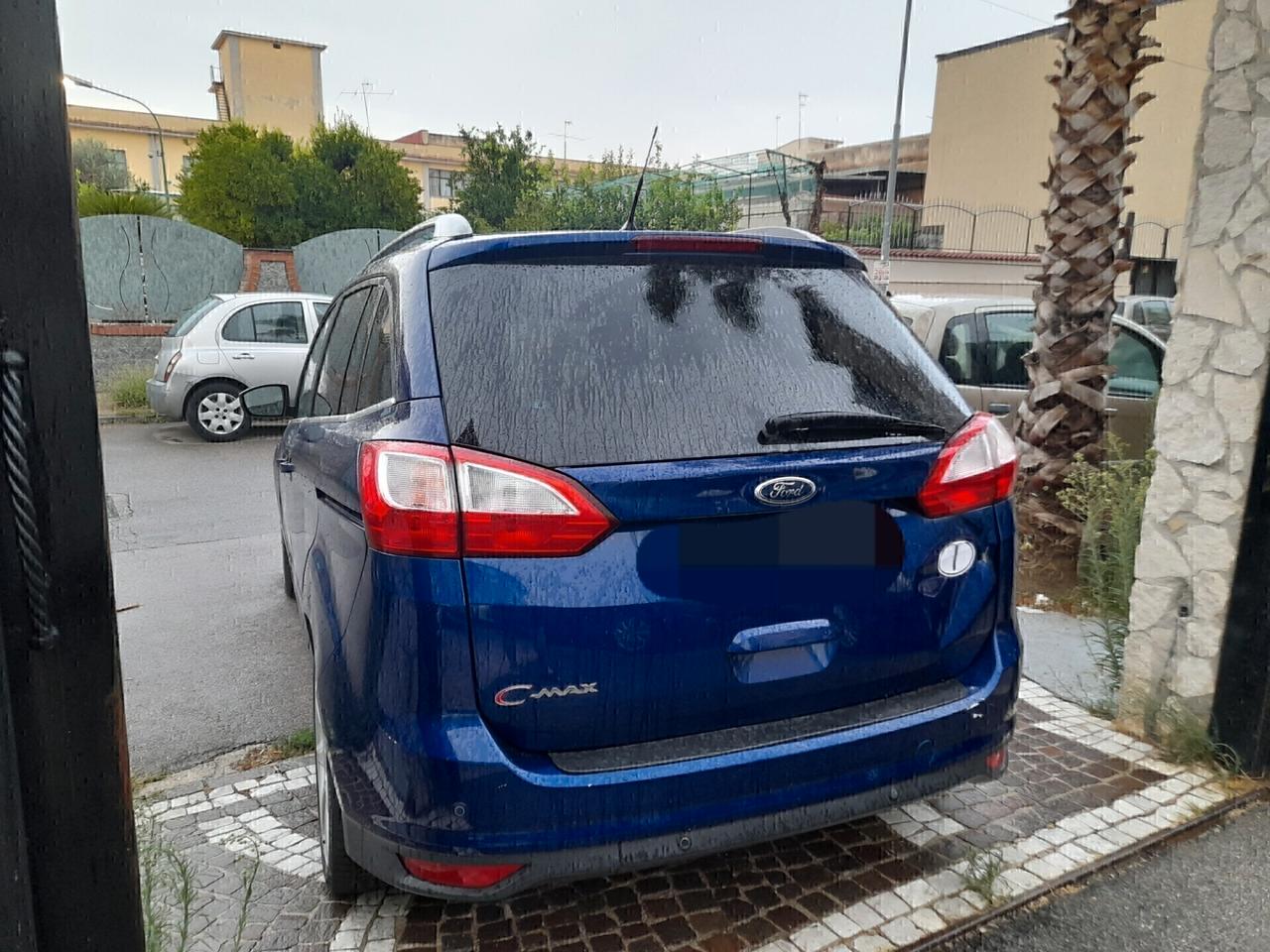 CAMBIO AUTOMATICO - 7 POSTI - GUIDA A DESTRA