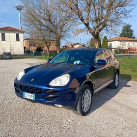 Porsche Cayenne 4.5S V8