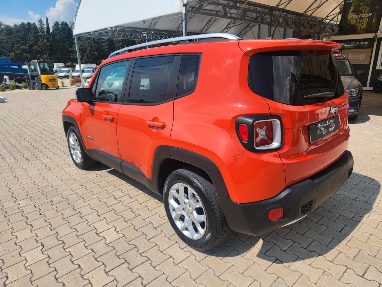 Jeep Renegade 1.6 DIESEL STRAFULL
