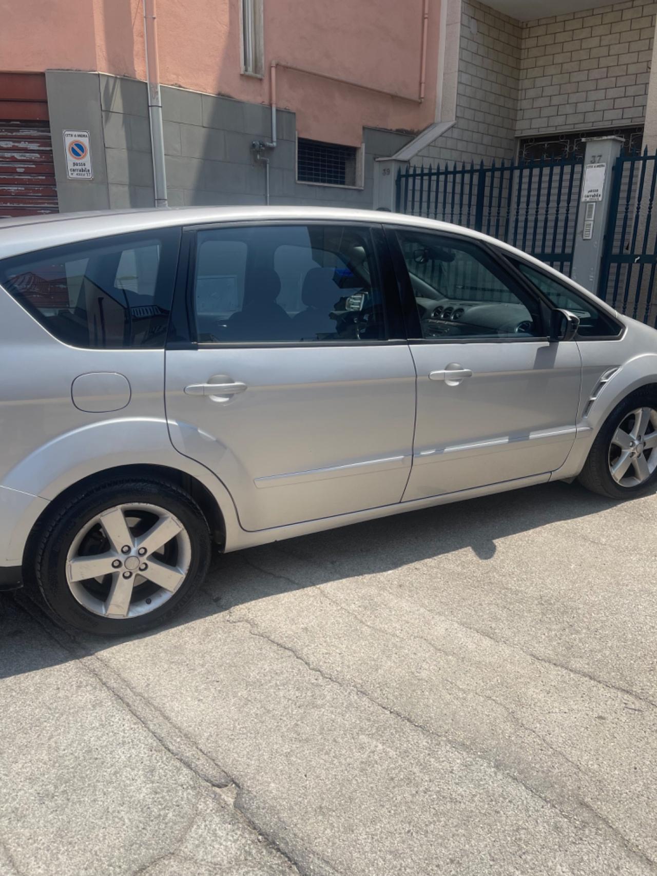 Ford S-Max 1.8 TDCi 125CV Titanium