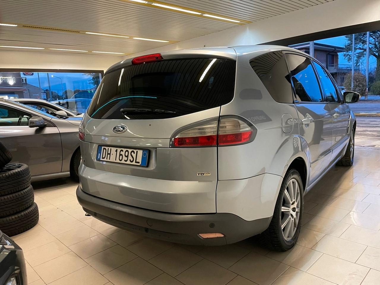 Ford S-Max 2.0 TDCi 140CV Titanium